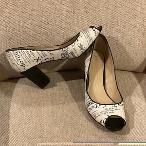 Shoes Of Prey Sz 8.5 Newspaper Print Peep Open Toe Pumps Heels Fashion Shoes